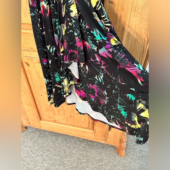 BCBG MaxAzria Tropical Sleeveless Dress - Size XS Worn Once - Picture 8 of 12